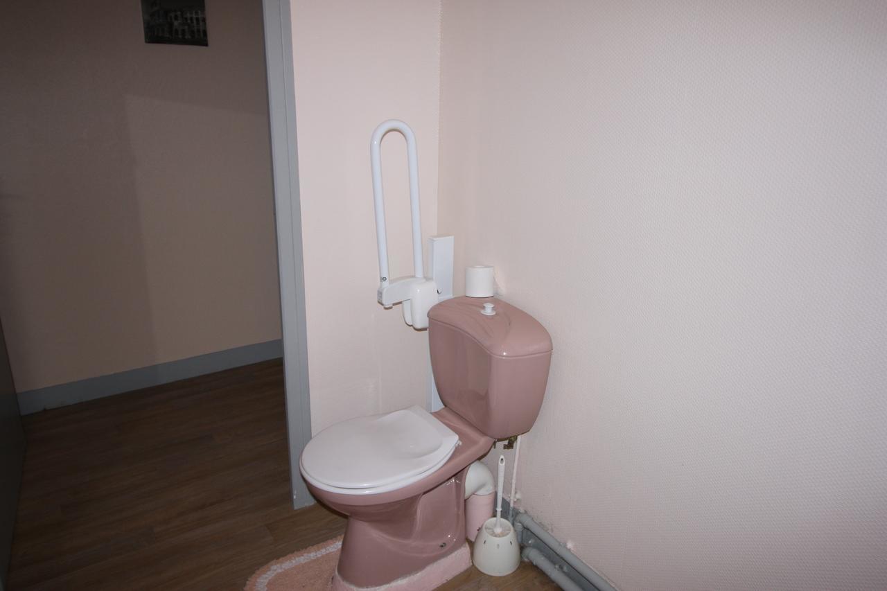 Hotel Restaurant Les Deux Sapins Cailly-sur-Eure Chambre photo